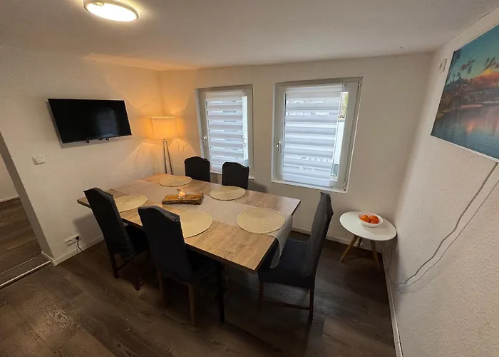 Mit Garten Und Terrasse Für 7 Personen